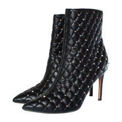 Valentino Garavani, stivaletti con borchie Rockstud