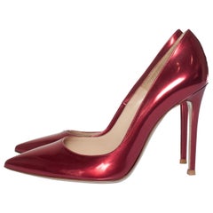 Gianvito Rossi, Decolletè in pelle rossa specchiata
