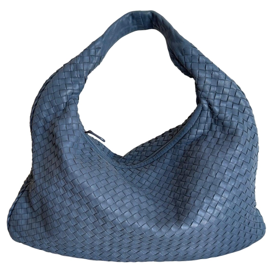 Sac hobo Misty bleu Intrecciato de Bottega Veneta, taille moyenne 47 cm