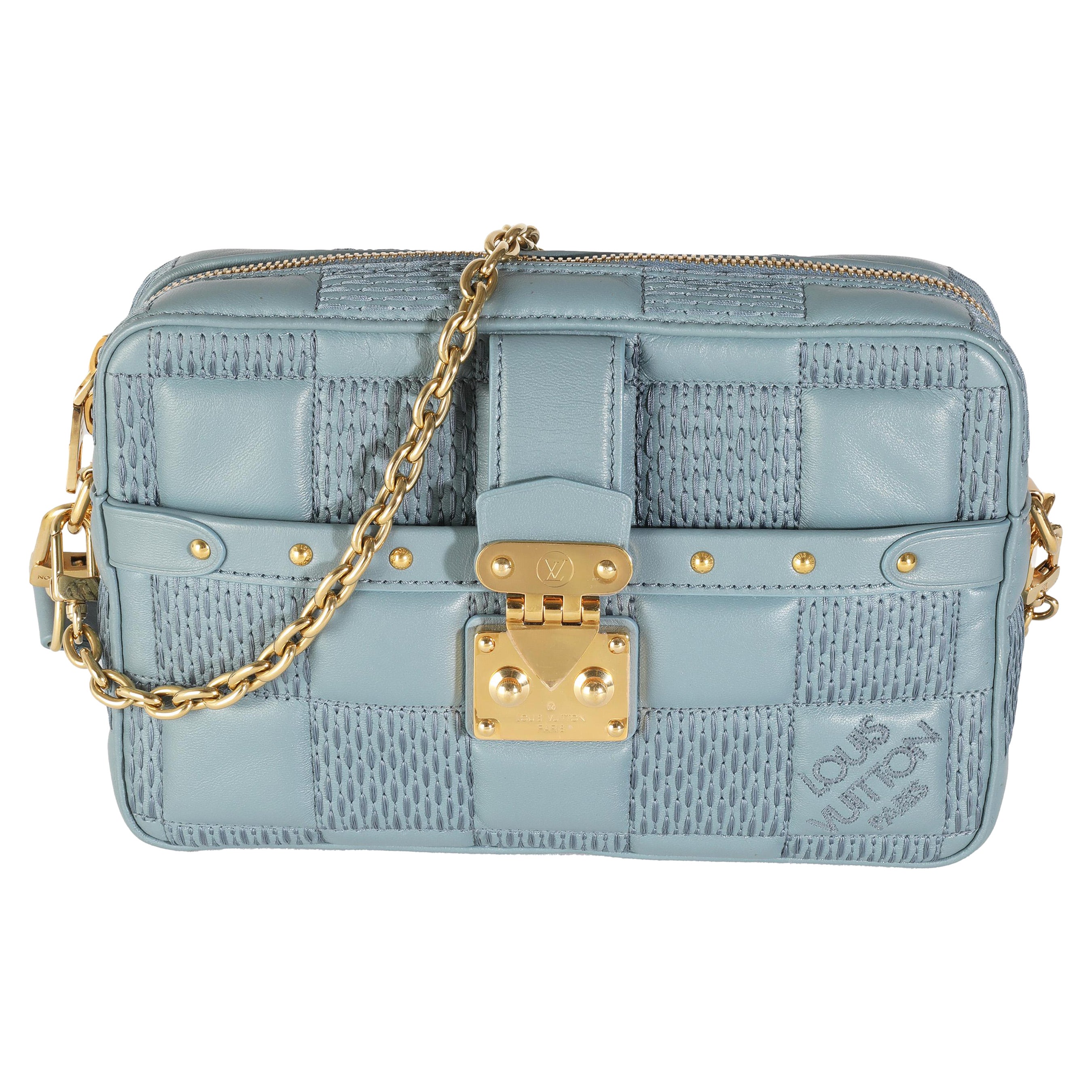 Louis Vuitton Troca PM in pelle d'agnello Damier trapuntata Glacier in vendita