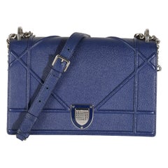 Christian Dior Bolso Solapa Diorama Mediano Piel de Becerro Granulada Azul Marino