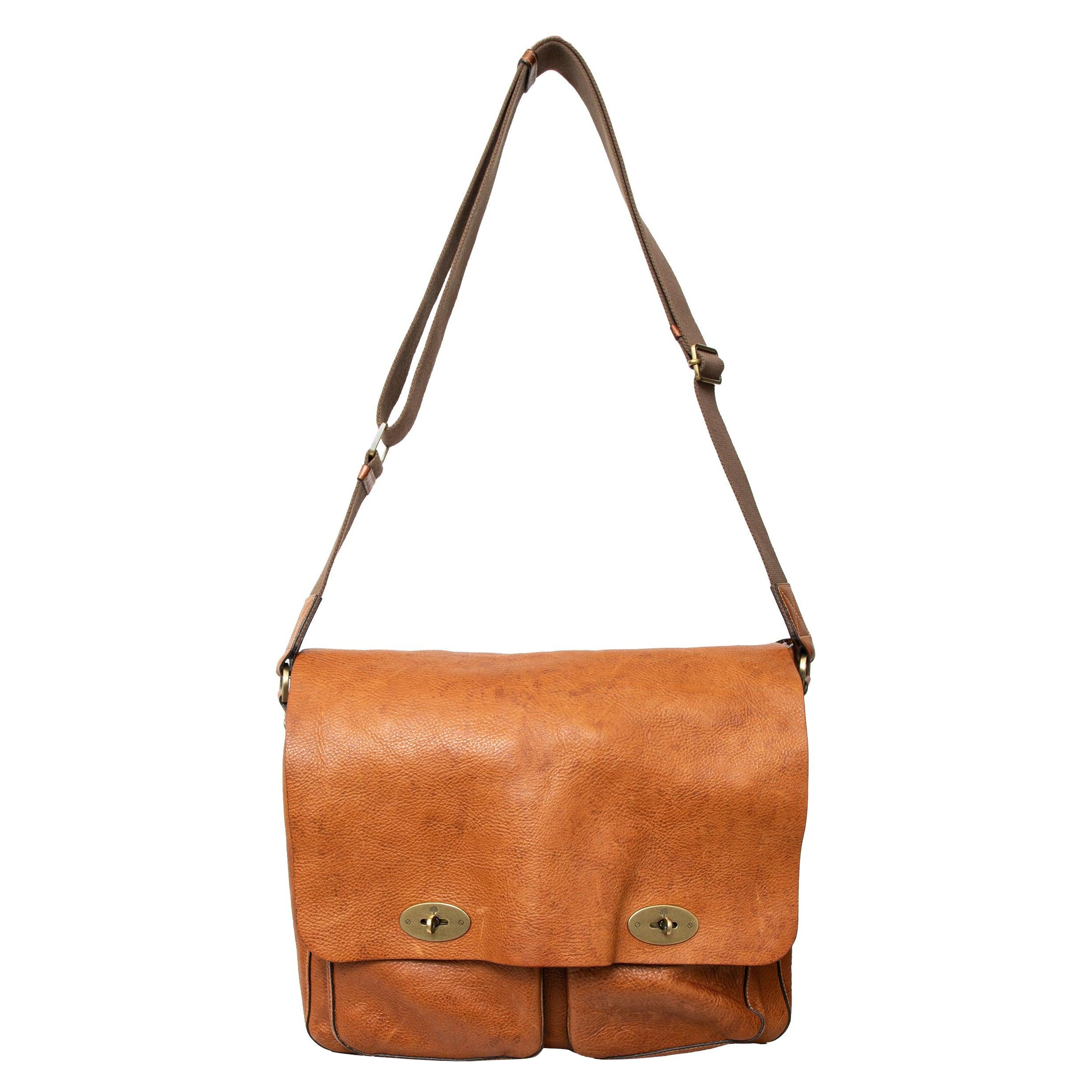 Vintage Mulberry Crossbody Bags and Messenger - 2 For Sale Vintage Mulberry Crossbody Bags and Messenger - 2 For Sale