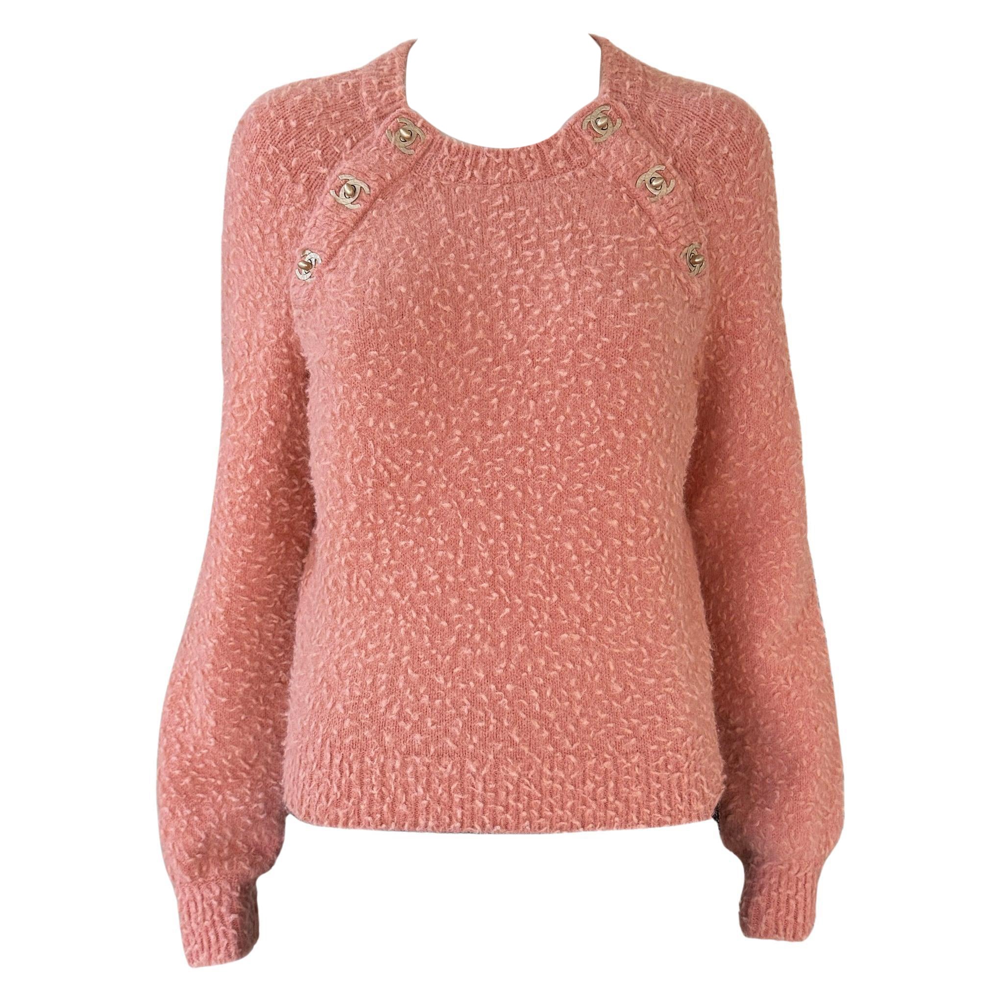 Chanel New CC Turnlock Peach Alpaca Jumper 34 FR