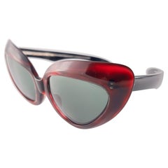 Gafas de sol vintage de mediados de siglo con máscara de tortuga roja de los años 60