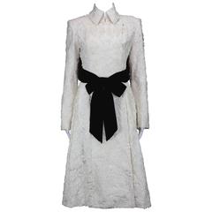 ICONIC TOM FORD for YVES SAINT LAURENT FALL 2002 CREAM JACQUARD SILK COAT Fr. 36 8