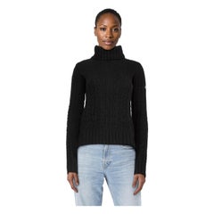Moncler Maglia Dolcevita in Lana Nera con Logo Patch Taglia M.