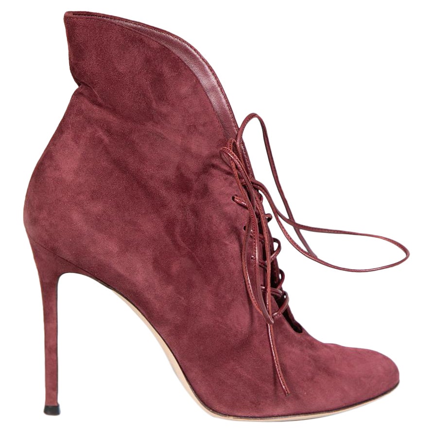 Gianvito Rossi Burgundy Suede Lace Up Ankle Boots Size IT 37 For Sale