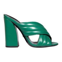 Gucci Mules à lanières Webby en cuir vert, taille IT 36