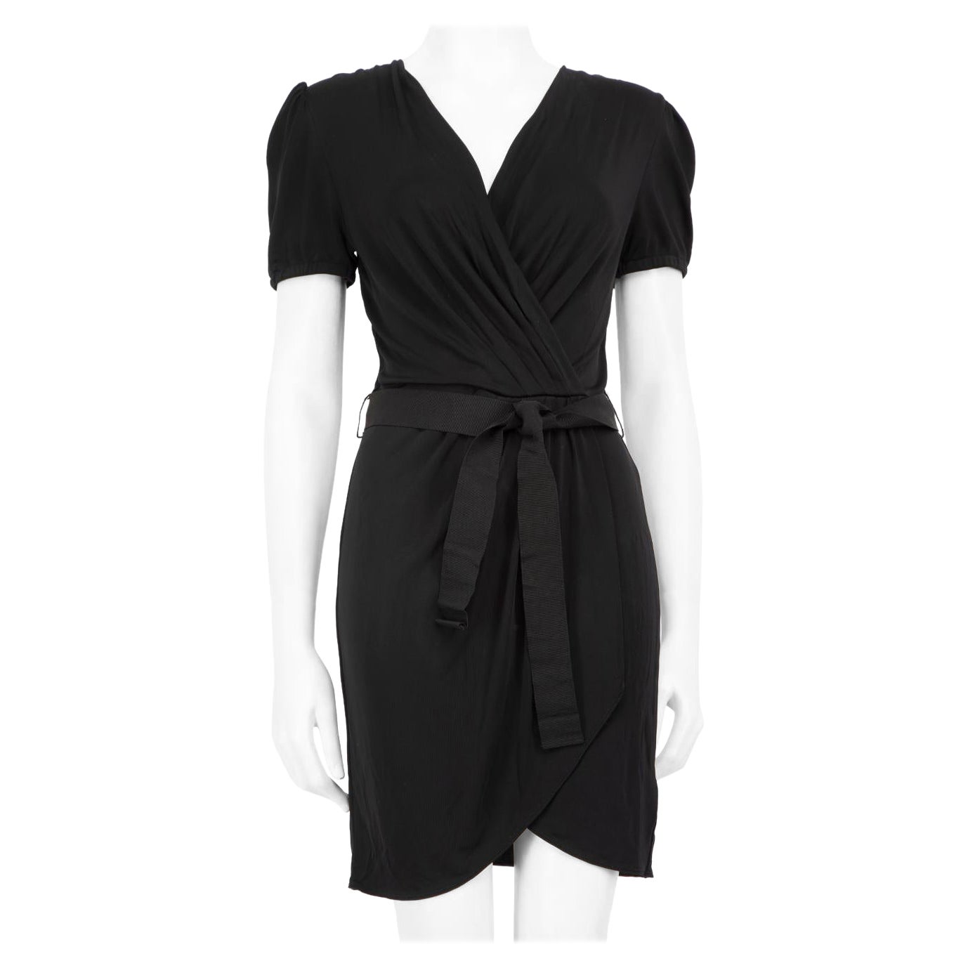Dolce & Gabbana Schwarzes Minikleid mit V-Ausschnitt und Gürtel Größe M