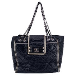 Chanel Bolso Tote Acolchado Norte Sur en Piel de Cordero Glaseada Negra