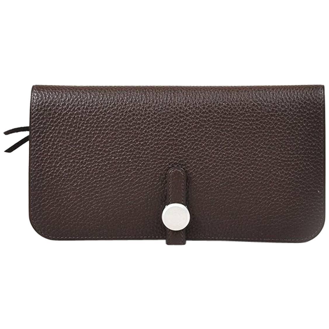 Hermes Chocolate Brown Togo Leather "Dogon Recto Verso" Flap Wallet For Sale