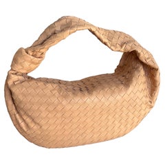 Bottega Veneta Jodie Classic Large Almond Beige Pochette in pelle d'agnello