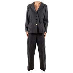 Costume gris fait sur mesure en laine et cachemire entièrement doublé en charmeuse de soie des années 1990