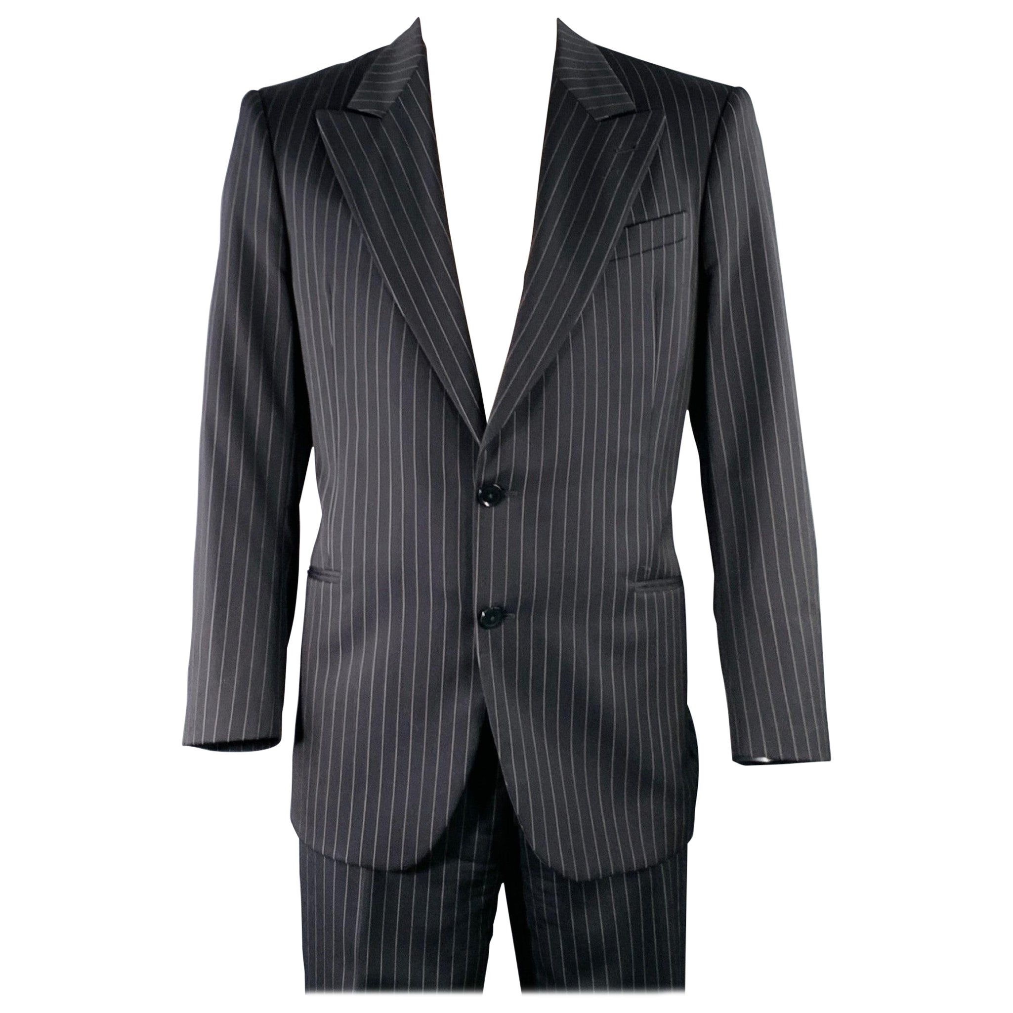 ARMANI COLLEZIONI Size 44 Long Black White Pinstripe Wool Peak Lapel Suit For Sale