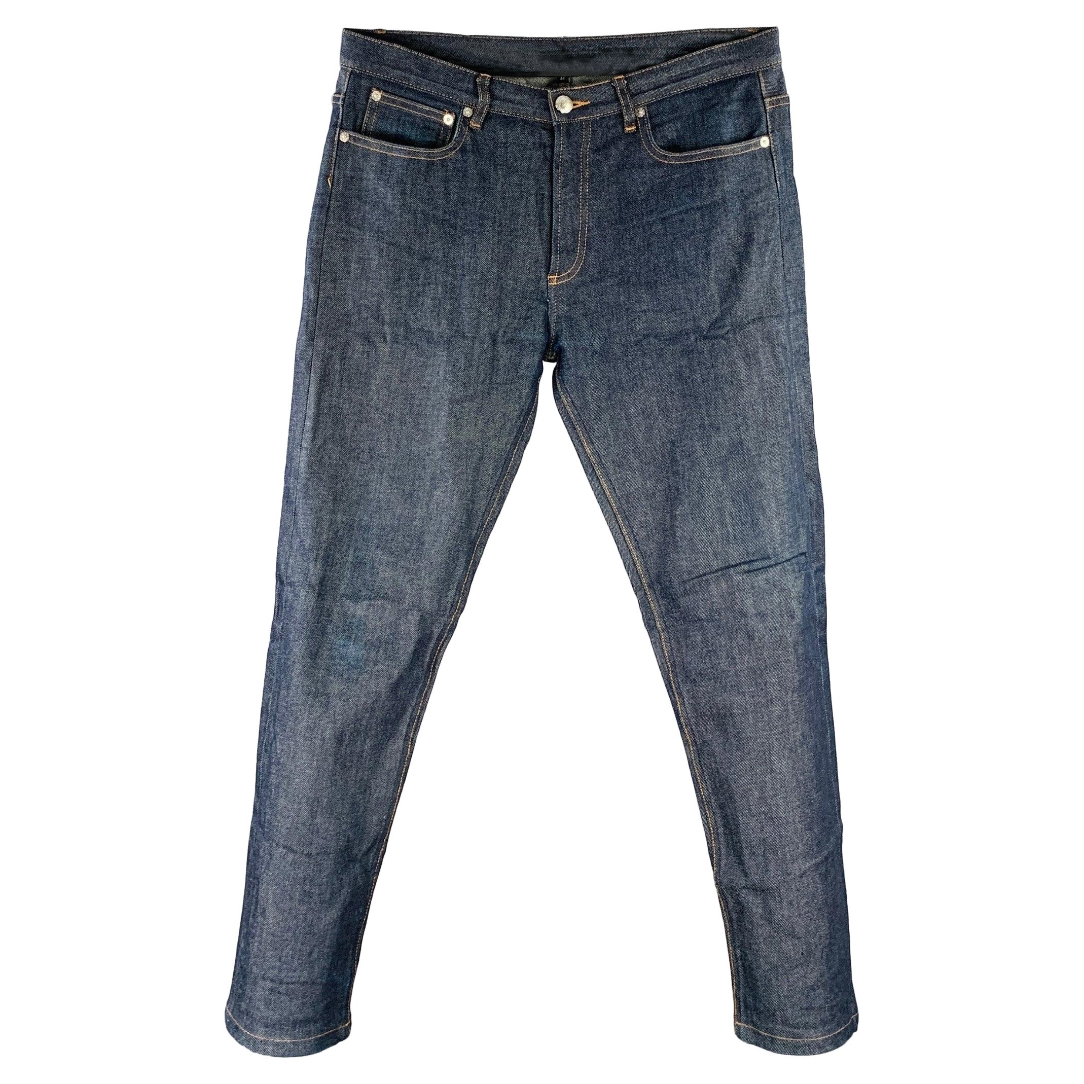 A.P.C. taglia 32 Jeans indaco in twill misto cotone con cuciture a contrasto, dritti e a cinque tasche.