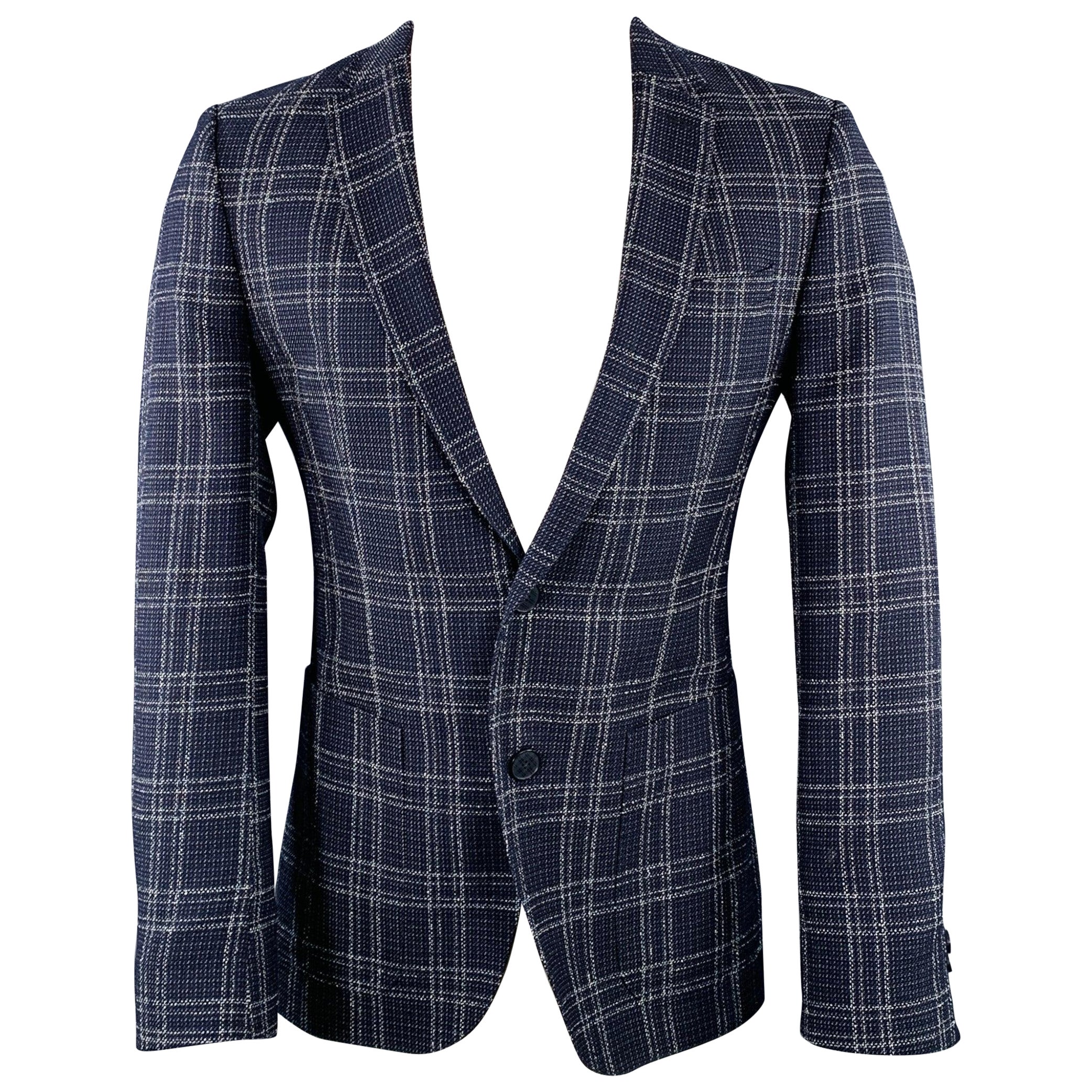HUGO BOSS Size 40 Navy White Plaid Virgin Wool Blend Sport Coat For Sale