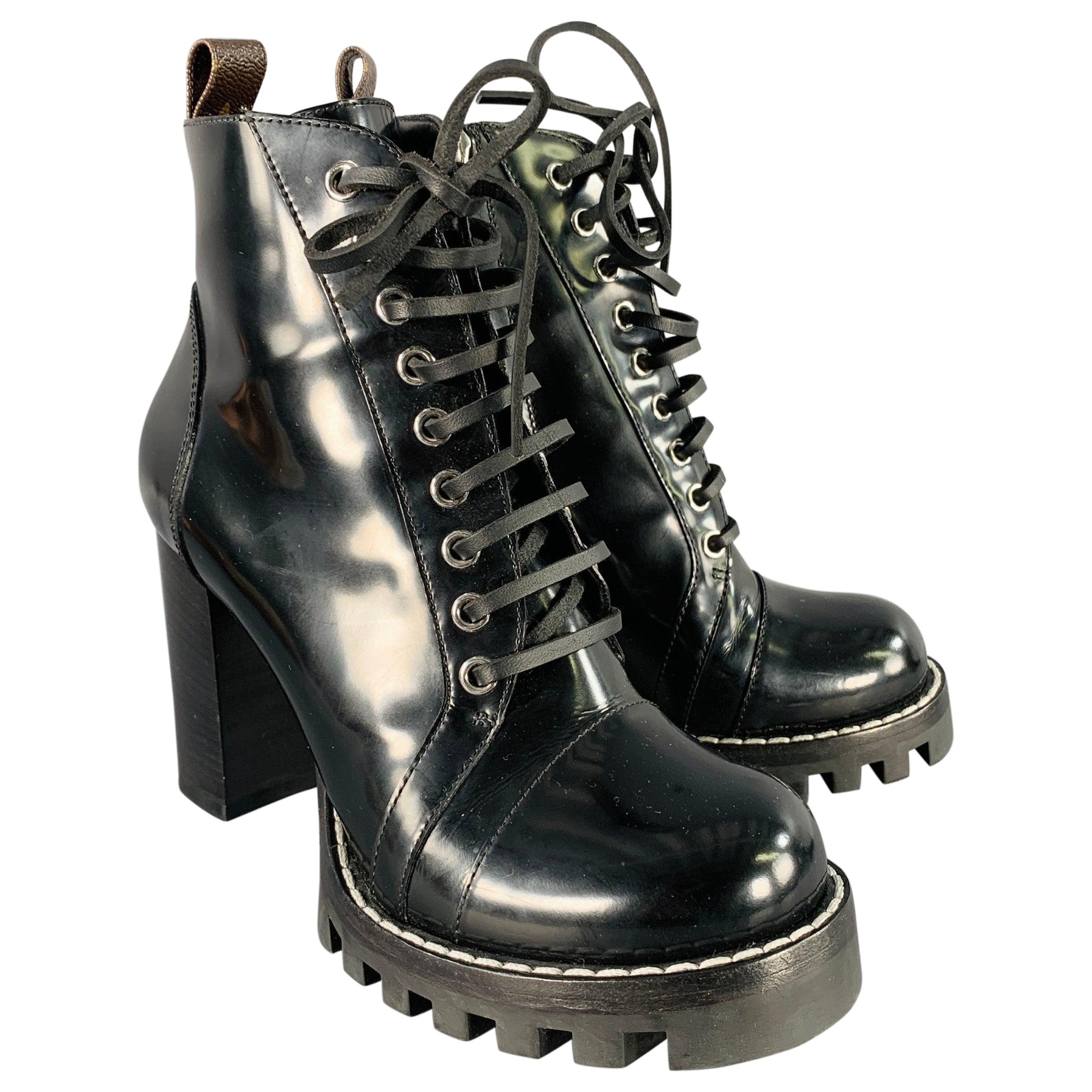 LOUIS VUITTON Size 7.5 Black Patent Leather Tread Sole Lace-Up Boots For Sale
