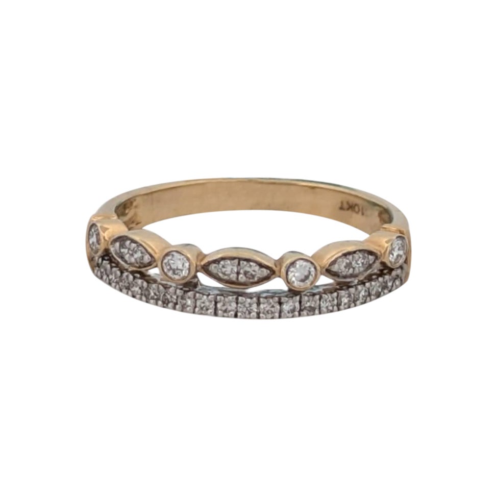 Peridot Double Band Ring, 14K Yellow Gold with 0.25ct Natural Round Diamonds For Sale
