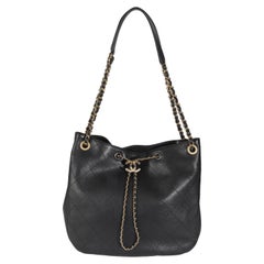 Chanel 19B, borsa in pelle d'agnello trapuntata nera con coulisse