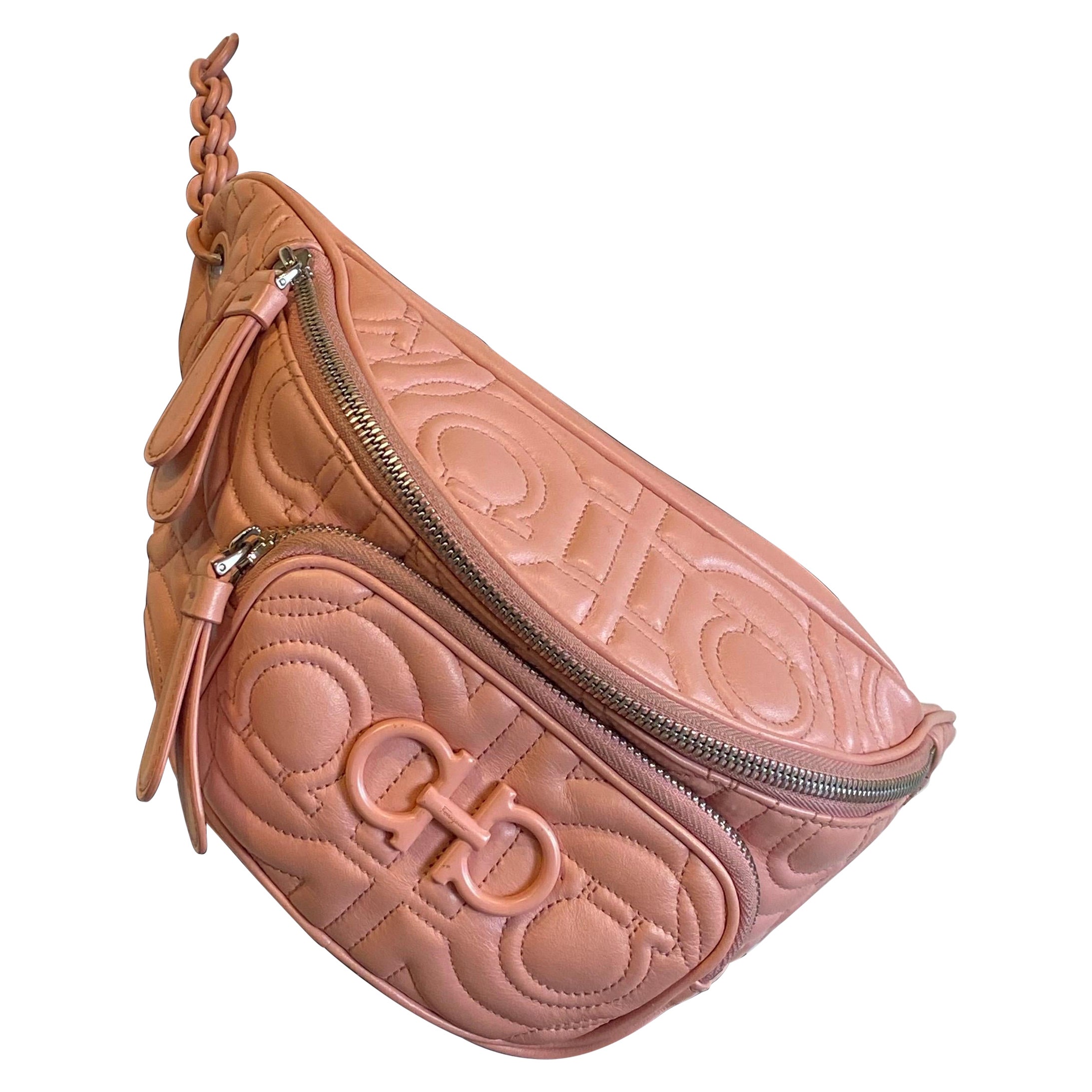 Riñonera rosa Salvatore Ferragamo en venta