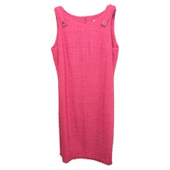 Robe Chanel en tweed rose