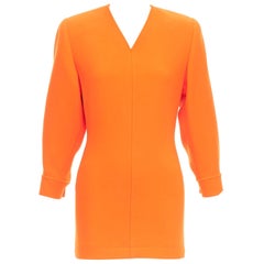 SAINT LAURENT 2022 Laufsteg Orangefarbenes Grain de poudre Schulter-Minikleid aus Wolle