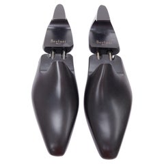 BERLUTI paire d'embauchoirs en bois noir UK8 EU42