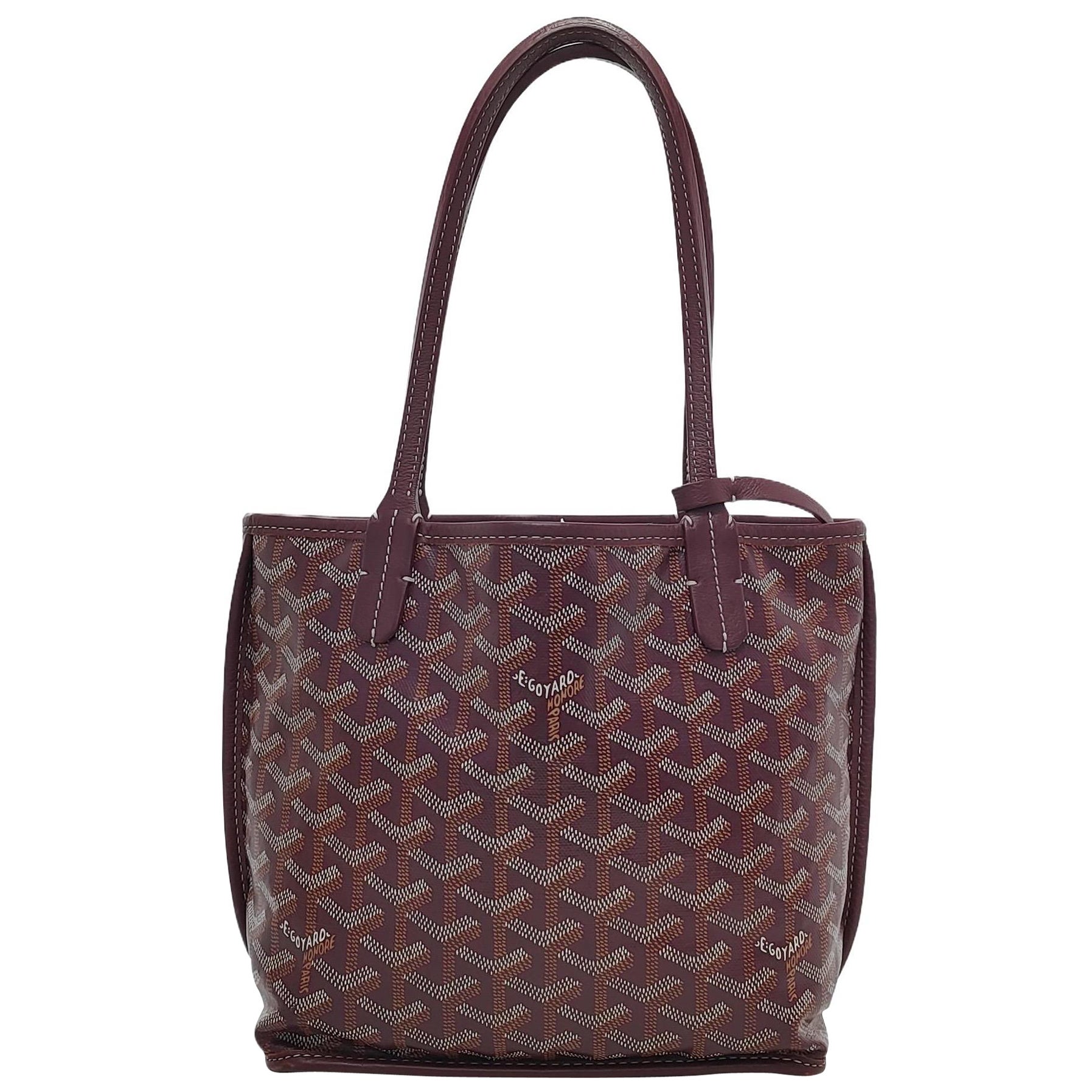 How do you spot a fake Goyard?