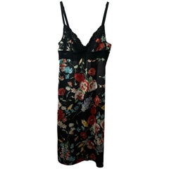 Dolce & Gabbana Vestido de Encaje Floral Rojo Negro 2000s