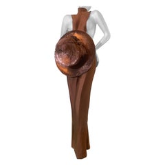 Conjunto de Sombrero y Pañuelo a Medida en Lujosa Seda Bronce y Paja