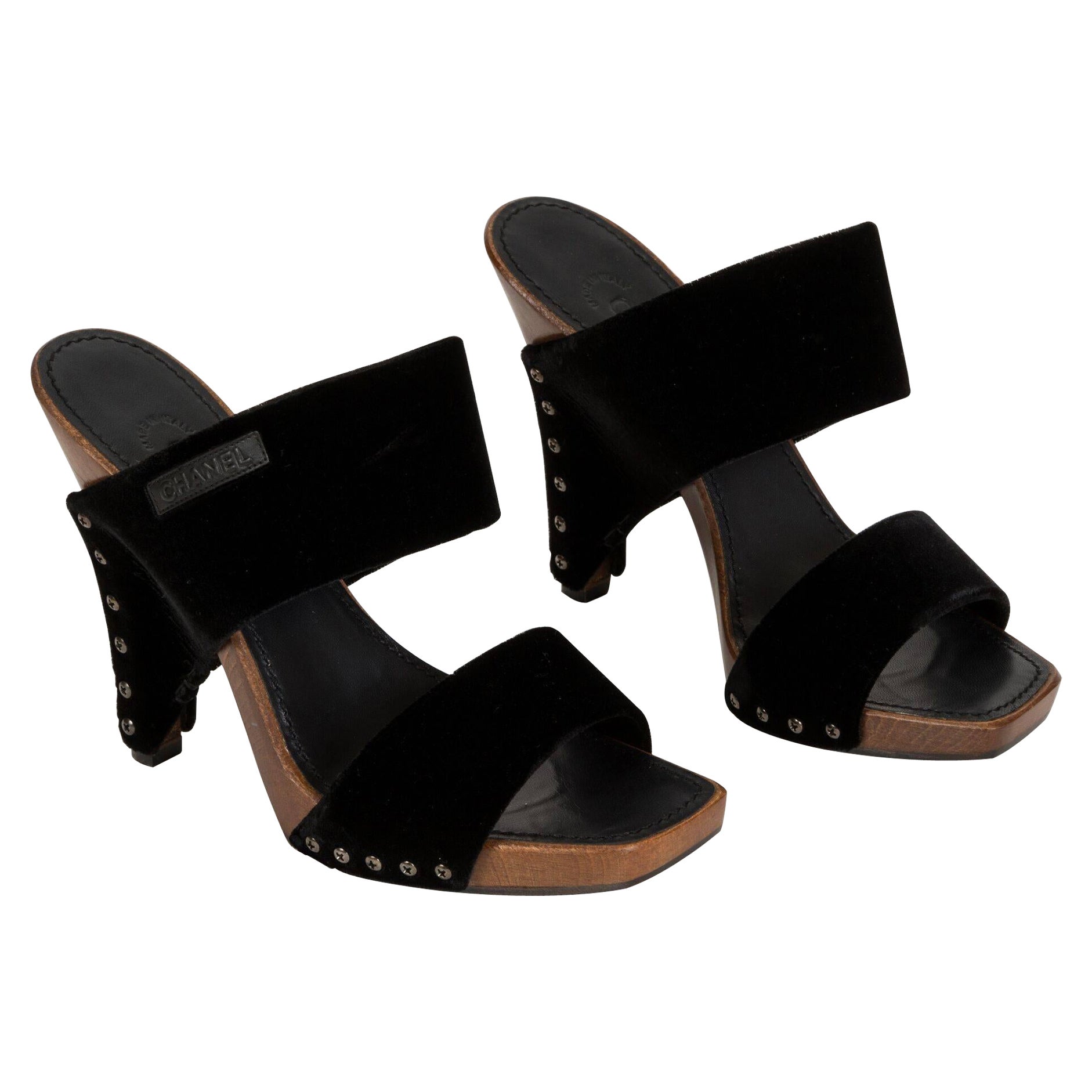 New Chanel Black Velvet & Wood Sandals 37.5 in Box For Sale