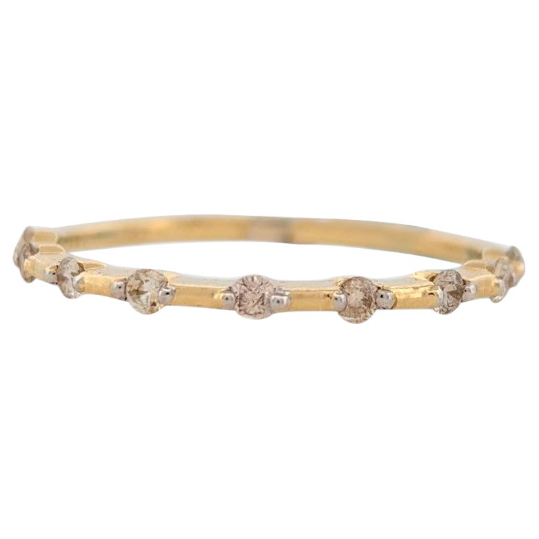 Azura  Bracelet en or jaune 10k avec diamants ronds naturels de .20 CTW en vente