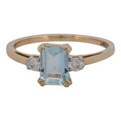 Antique Reine 10k white gold ring with 0.10 diamonds and 1.05 aquamarine, Ring Size 6.5