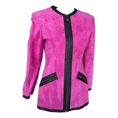 Giacca in pelle scamosciata rosa Emanuel Ungaro degli anni '80