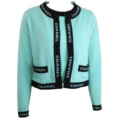 Chanel Cachemire Turquoise Bordure de Passepoil Noir "Chanel" Jumelles