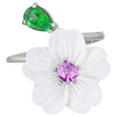 Carved Flower 14k ring with gemstones