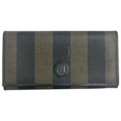 Vintage FENDI pecan stripe leather wallet with logo motif. Unisex  great gift