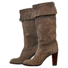 Botas de ante con flecos a media pantorrilla Yves Saint Laurent de los años 80 en ante topo con tacón de aguja
