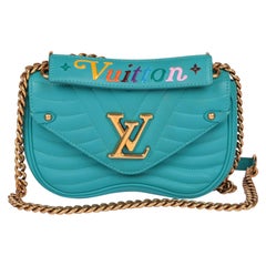LOUIS VUITTON Malibú Verde Piel de becerro acolchada New Wave Cadena PM