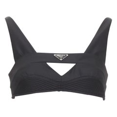 PRADA Re-Nylon noir triangle logo découpe couture contour crop top bralette IT36