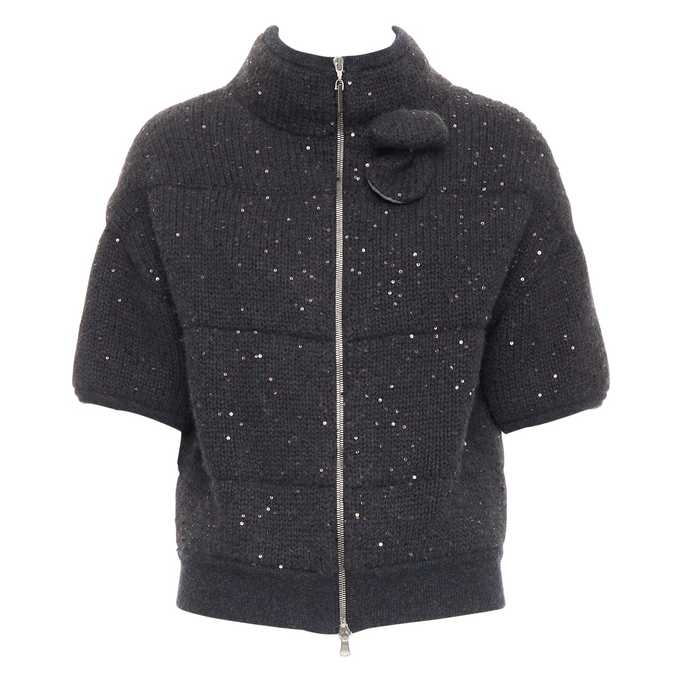 BRUNELLO CUCINELLI Cardigan court gris foncé rembourré de sequins en cachemire, taille M