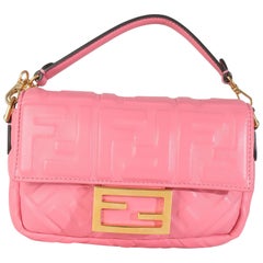 Fendi Rosa Dalia FF 1974 Nappa Grabado Mini Bolso Baguette