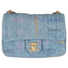 Borsa Chanel blu trapuntata in denim stampato con patta piccola Mood