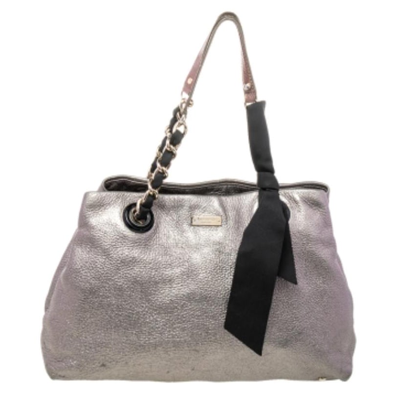 Bolso de hombro de piel plateada Kate Spade