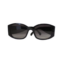 Lunettes de soleil noires Chanel NWOT
