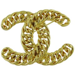 Chanel Vintage Massive Iconic Gold Toned Curb Chain Logo Brooch