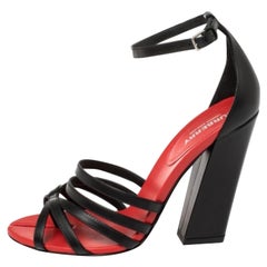 Burberry - Sandales à talon en cuir noir/rouge Taille 37