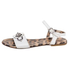 Roberto Cavalli - Sandales plates embellies de cuir blanc, taille 37