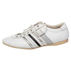 Prada Weiße Low Top-Turnschuhe aus Leder Größe 44