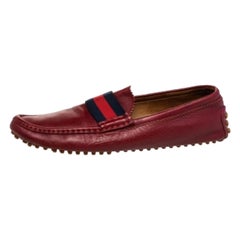 Gucci - Mocassins en cuir rouge avec détails en forme de toile, taille 43,5